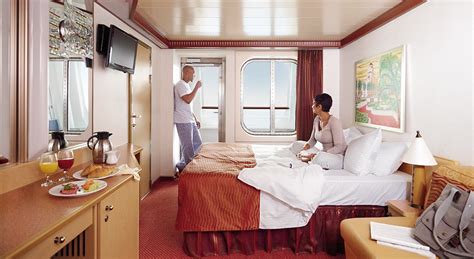 Creating an Intimate Experience: Carnival Magic's Compartment Arrangement for Couples